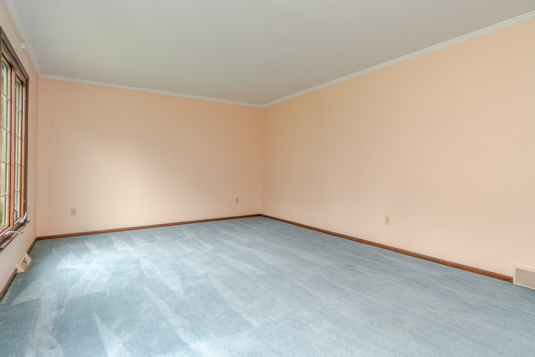 111 North Nob Hill-20