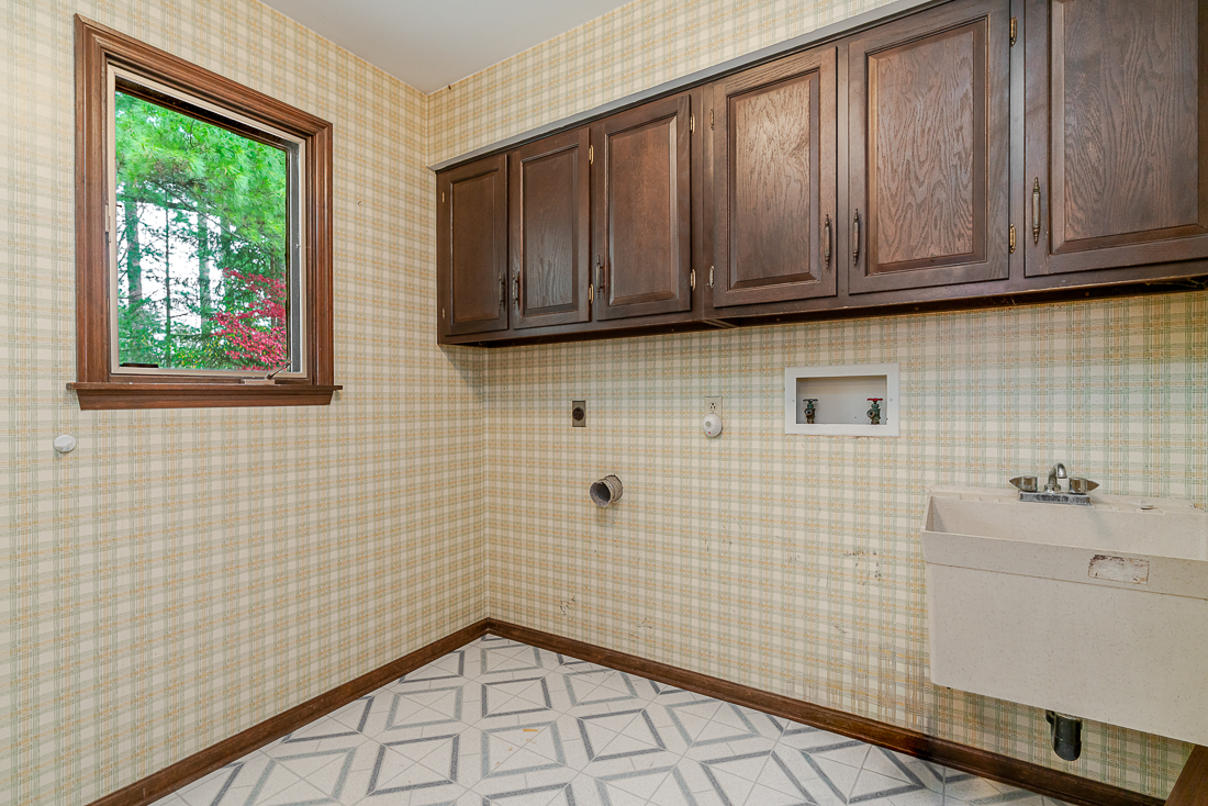 111 North Nob Hill-23