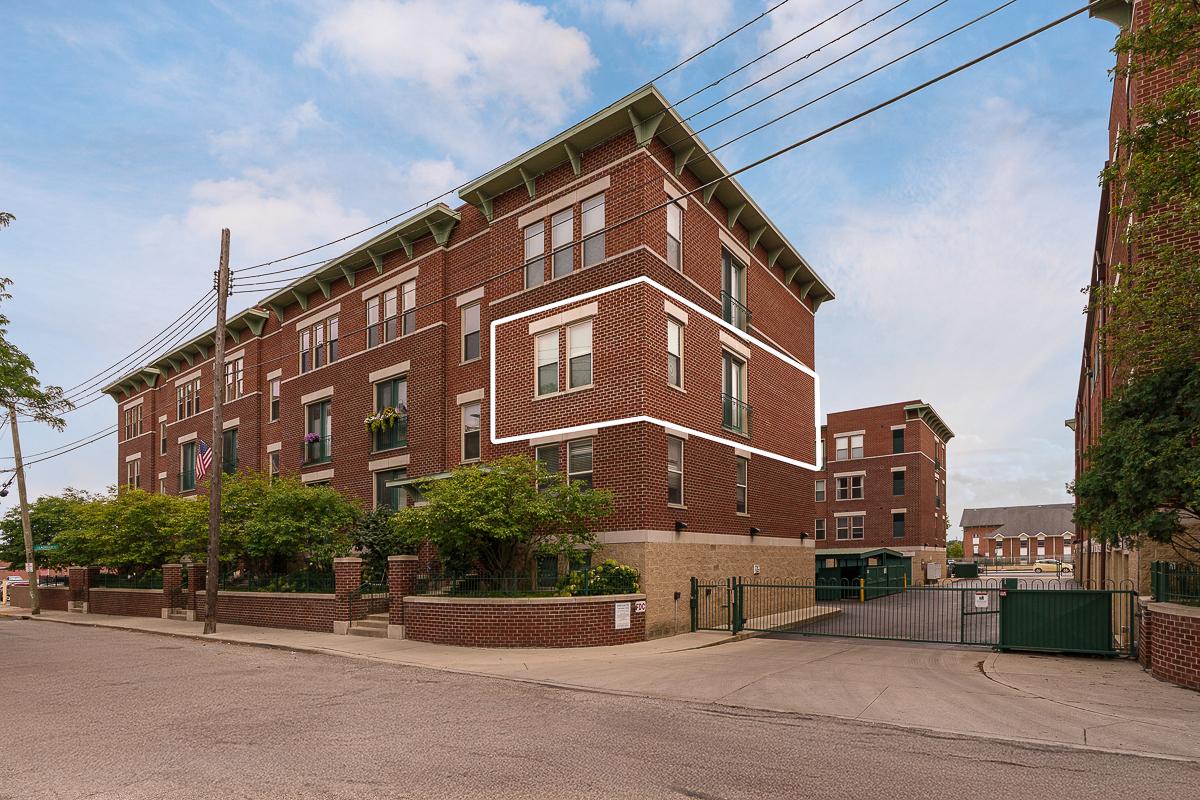 115 E Noble St #2-3