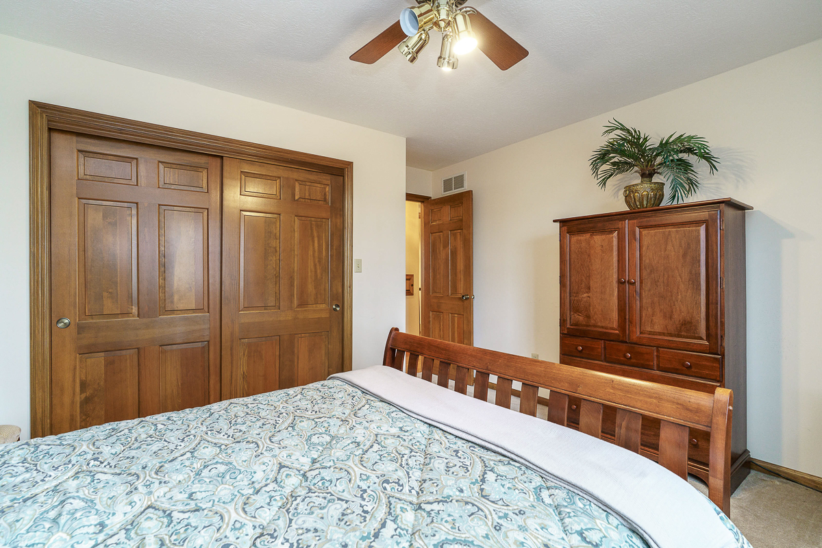 1178 Springtree Ln-46