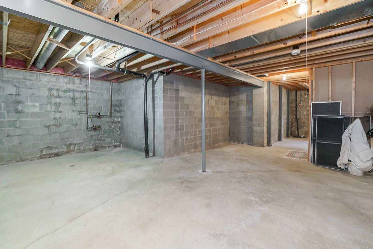 1178 Springtree Ln-58