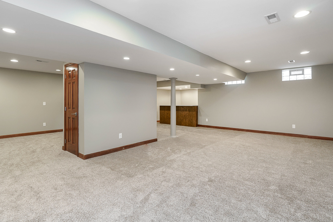 1210 Whispering Meadow Ct-16