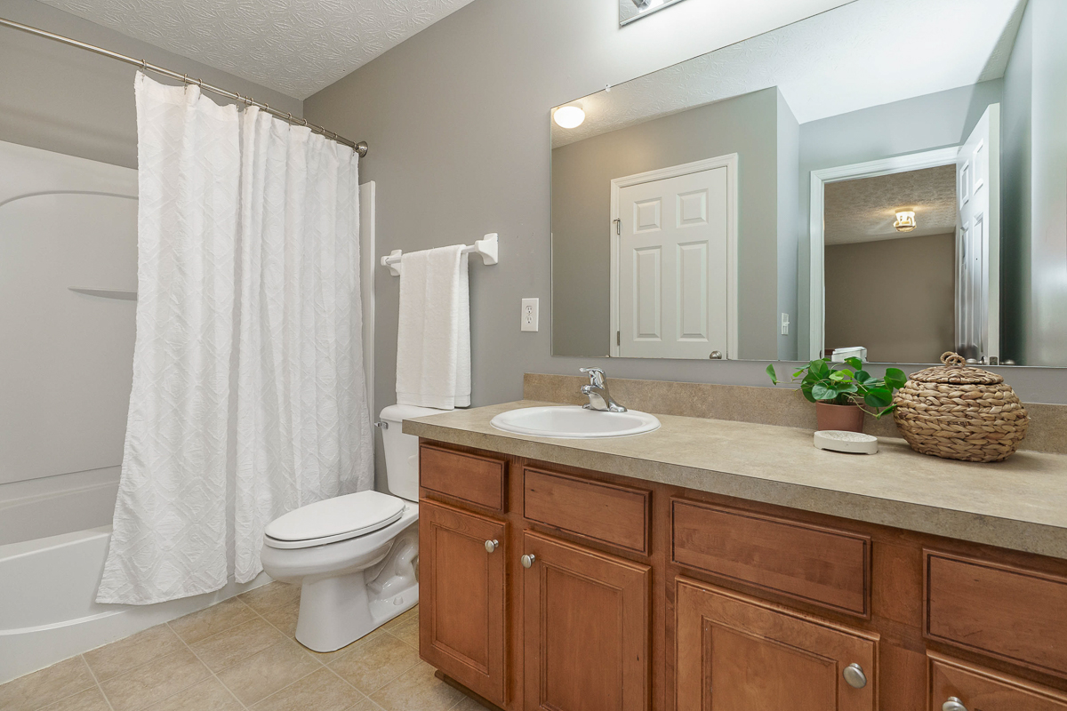 124 Stockard Loop-40