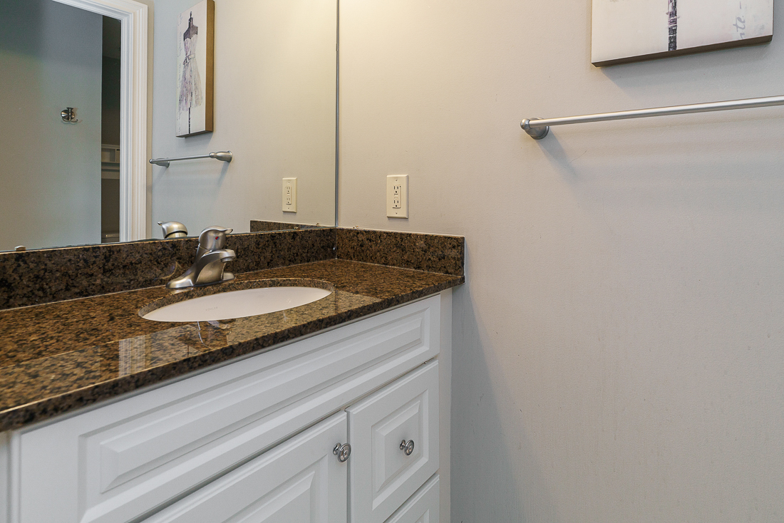 1403 Riverwood Ln-49