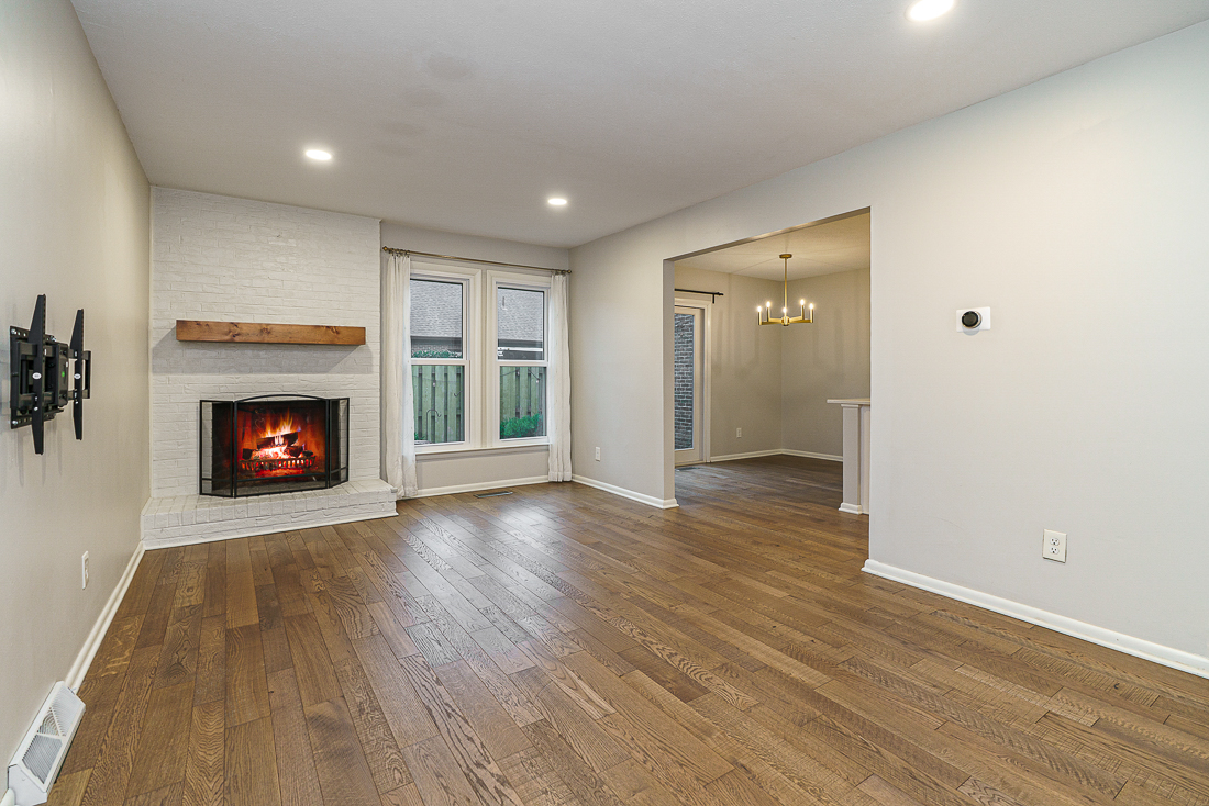 1537 Sandringham Ct.-20