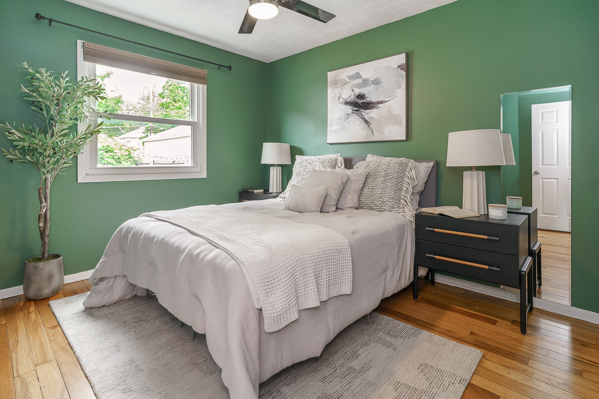 1649 North Star Ave-32