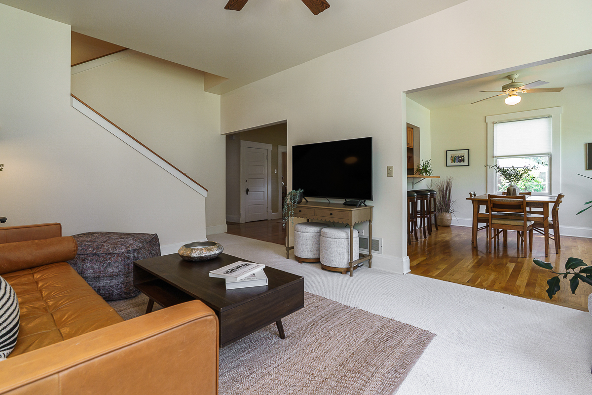 1734 w First Ave-15