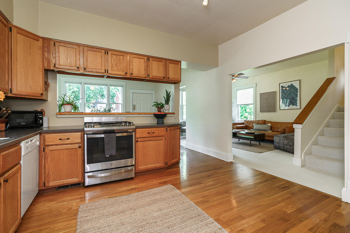 1734 w First Ave-23