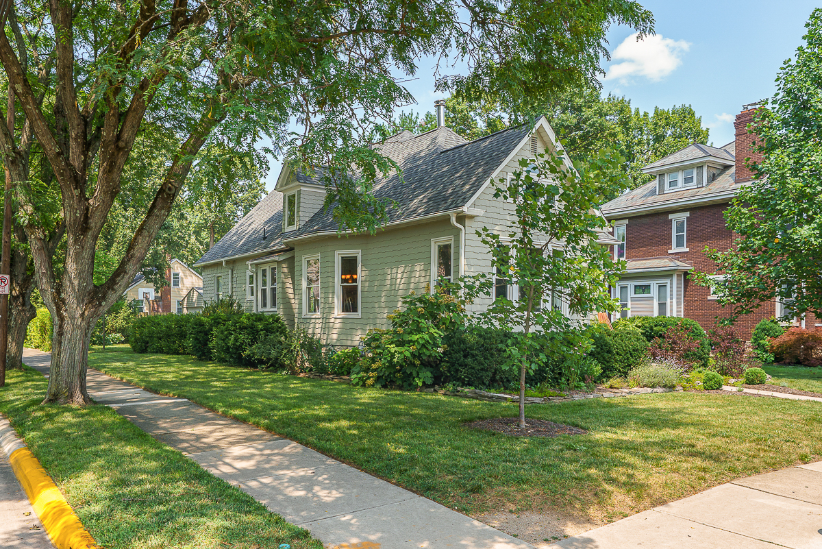 1734 w First Ave-3