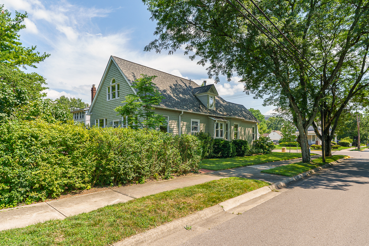 1734 w First Ave-4