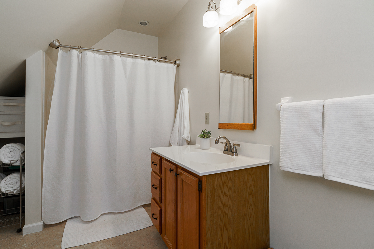 1734 w First Ave-42