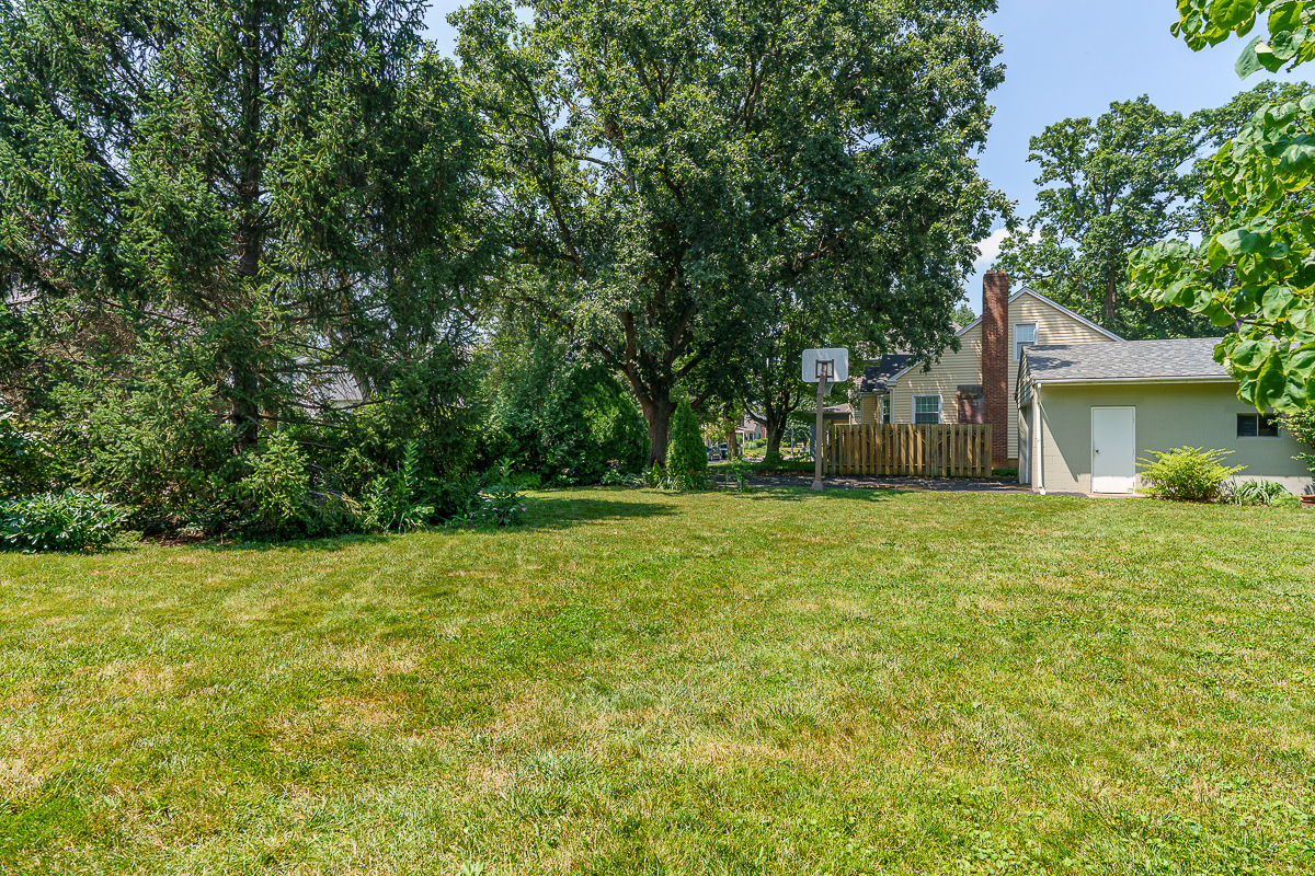 1734 w First Ave-9