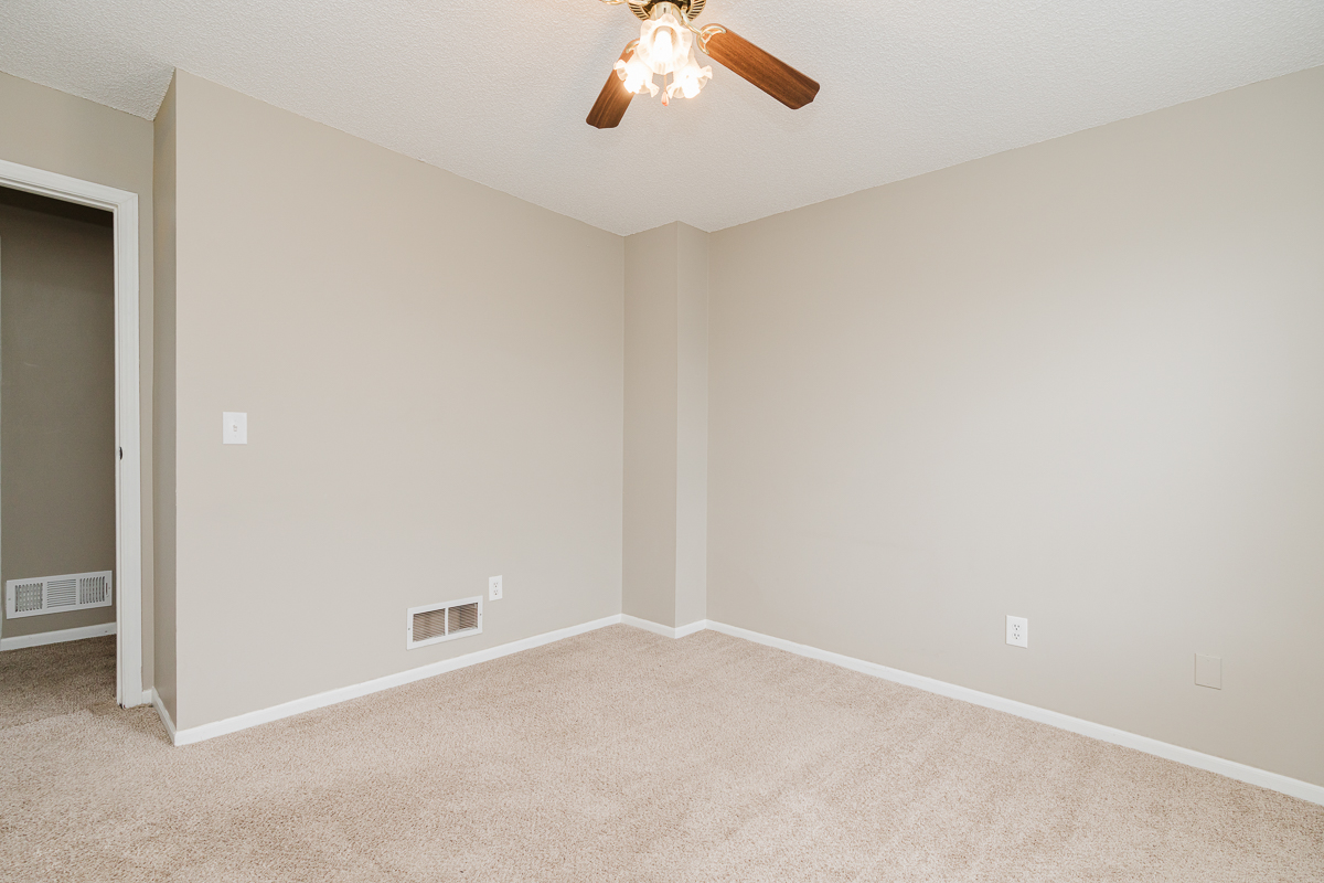 1740 Bennigan Dr-36