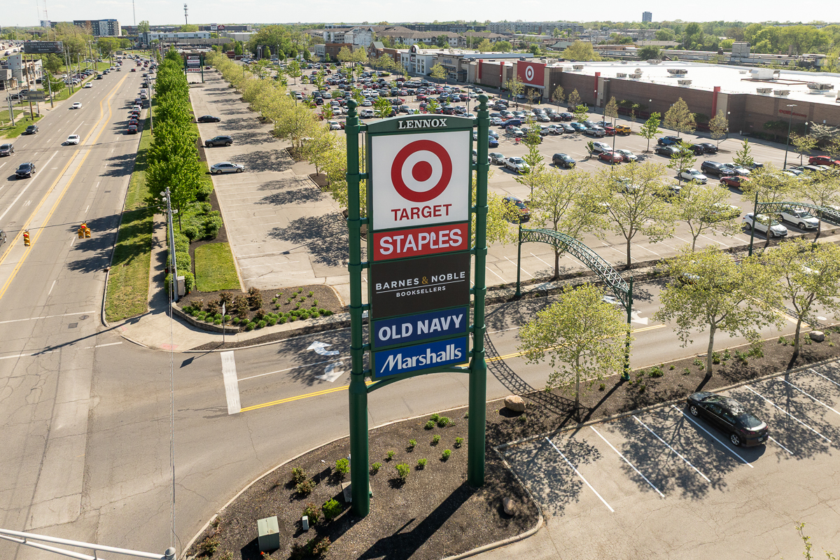 1786 Gerrard Ave-46