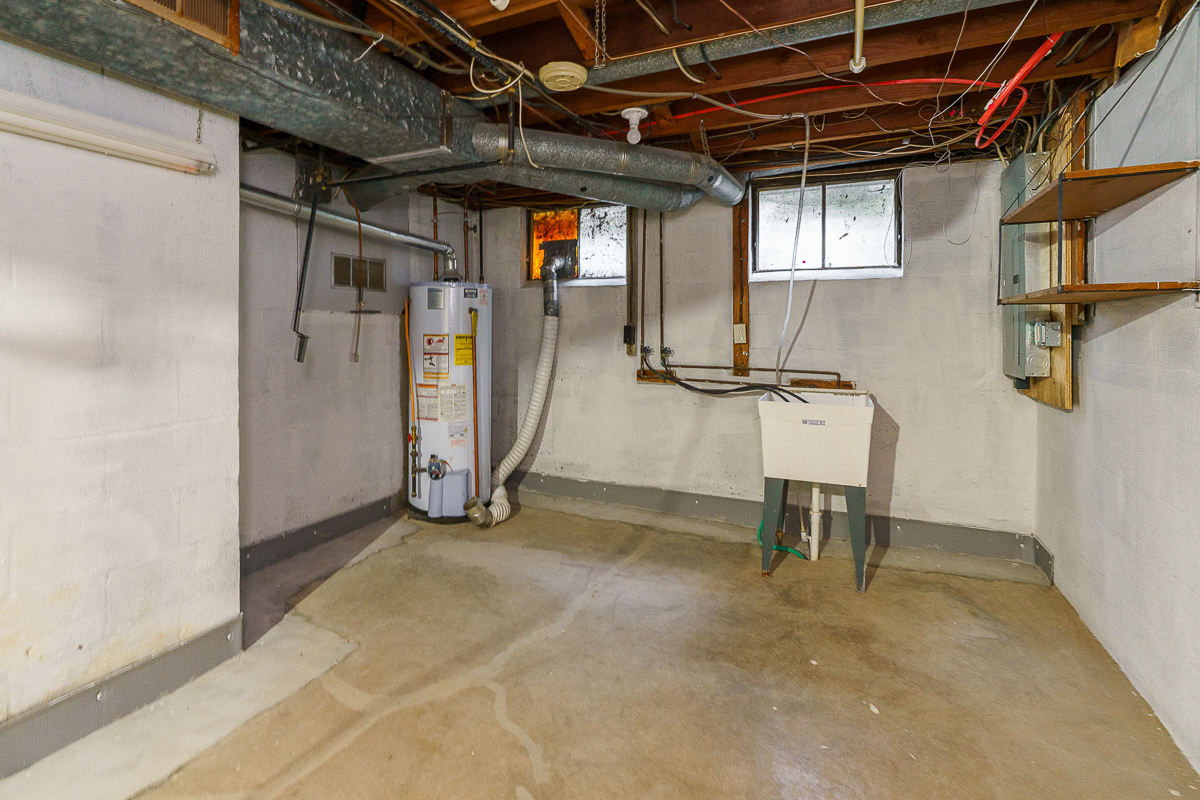 1789 Riverhill Rd-12