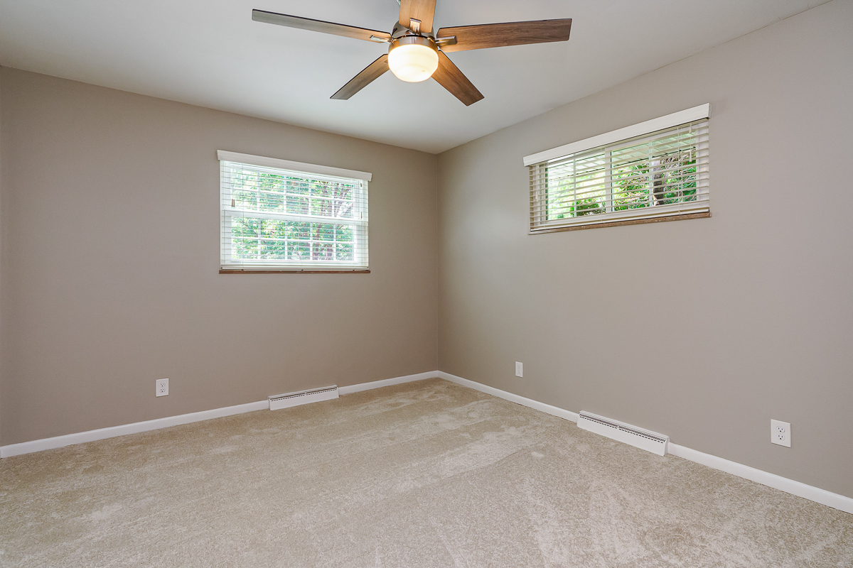 1789 Riverhill Rd-33