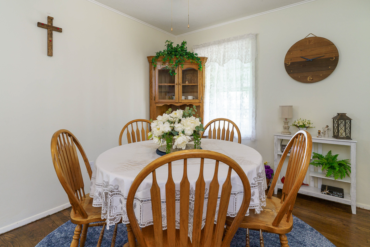 201 Rose Ave-27