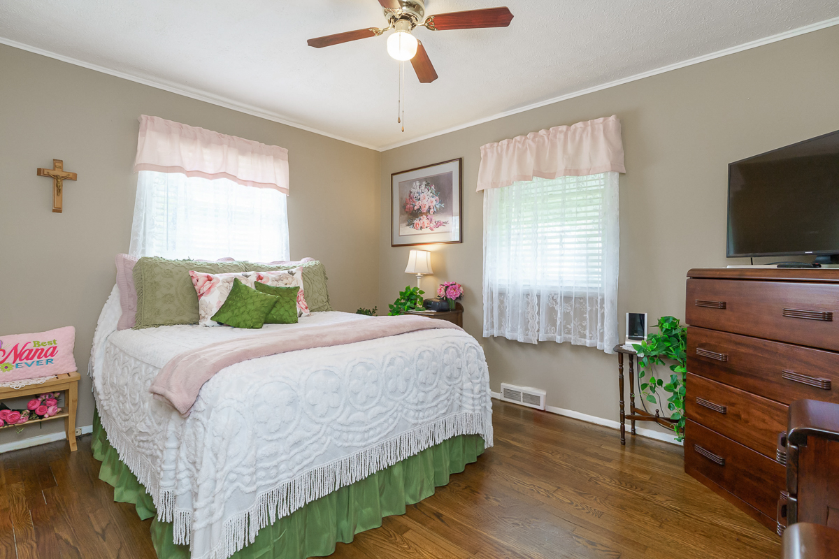201 Rose Ave-33