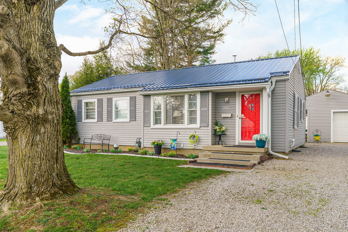 201 Rose Ave-4