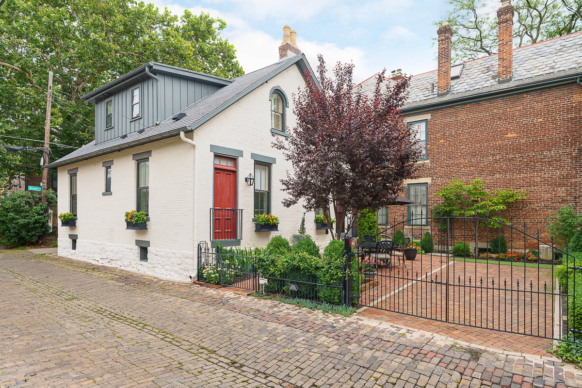 203-205 Berger Alley-12