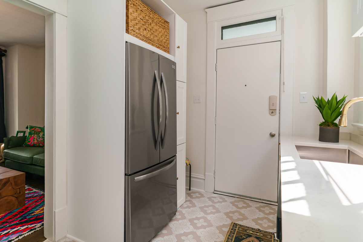 209 E Morrill Ave-20