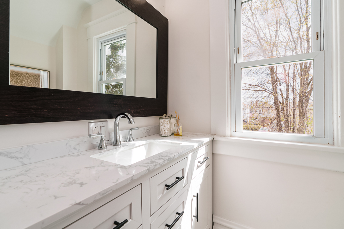 209 E Morrill Ave-24