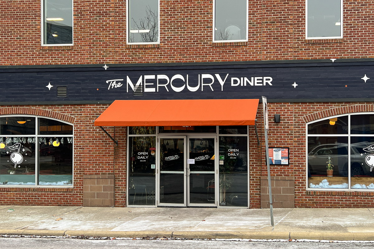 209 E Morrill Ave-33