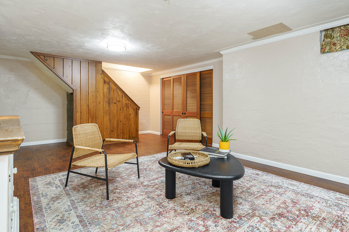 2110 Nortwest Blvd-21