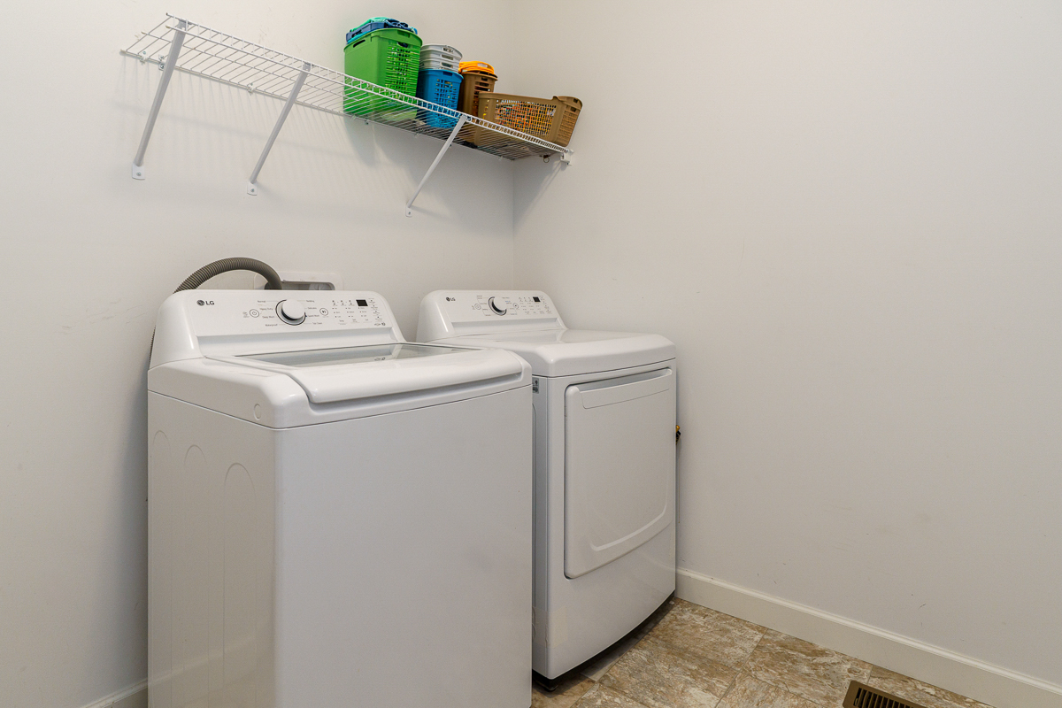 212 Partridge Ct-29