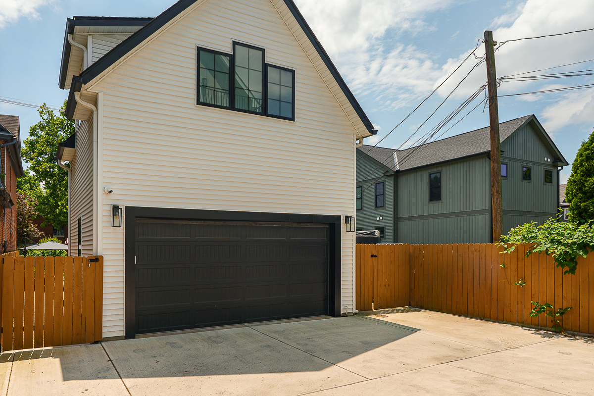 242 Thurman Ave-12