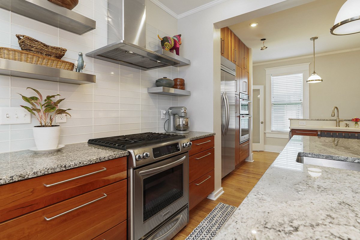 243 E Whittier St-19