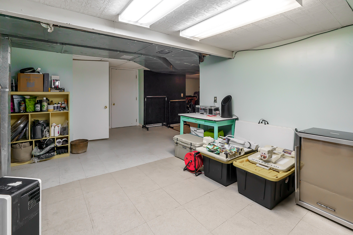 2521 Glenmawr Rd-12