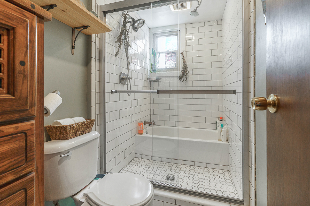 2521 Glenmawr Rd-25