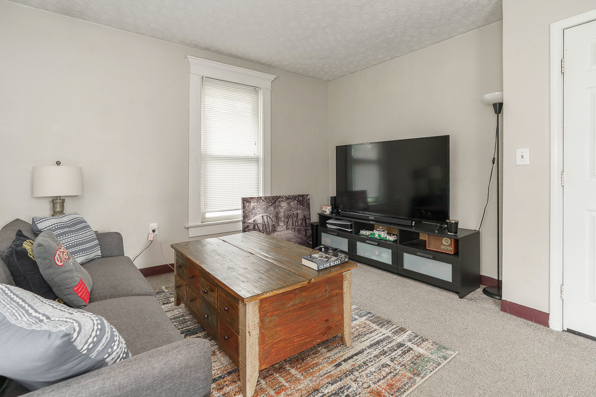 2521 Glenmawr Rd-30