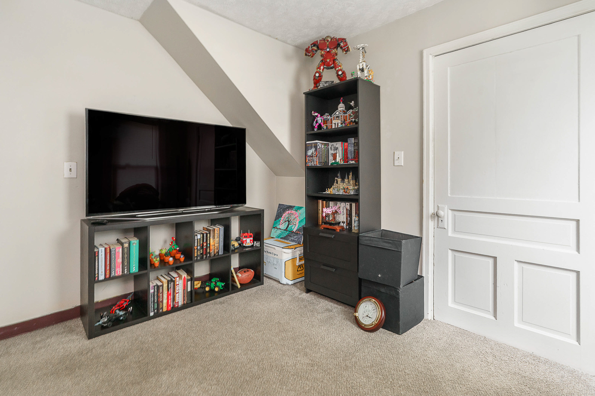 2521 Glenmawr Rd-35