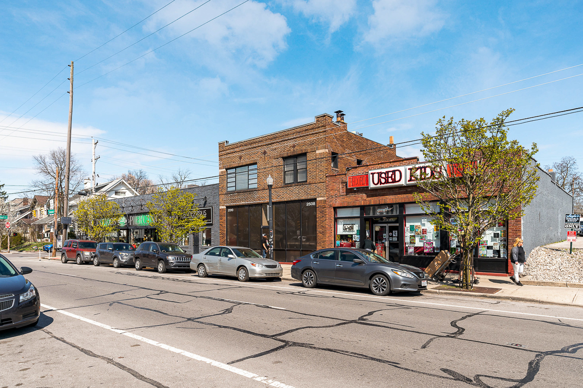 2521 Glenmawr Rd-40