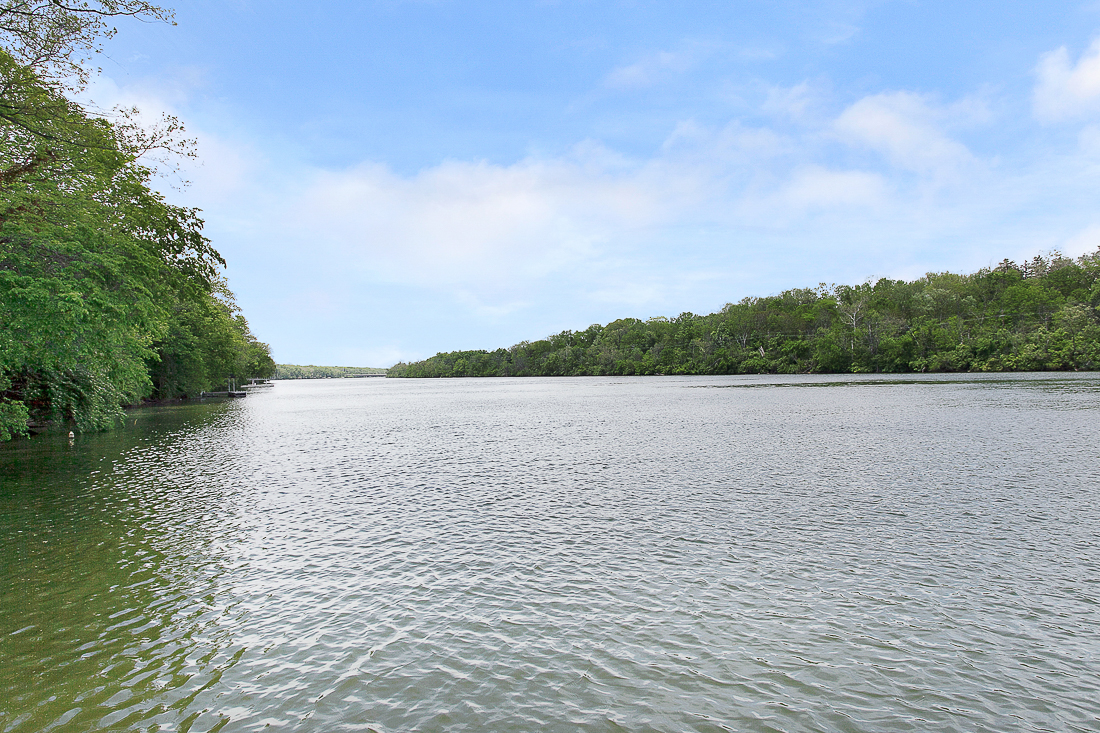 2561 Scioto View Ln. -40