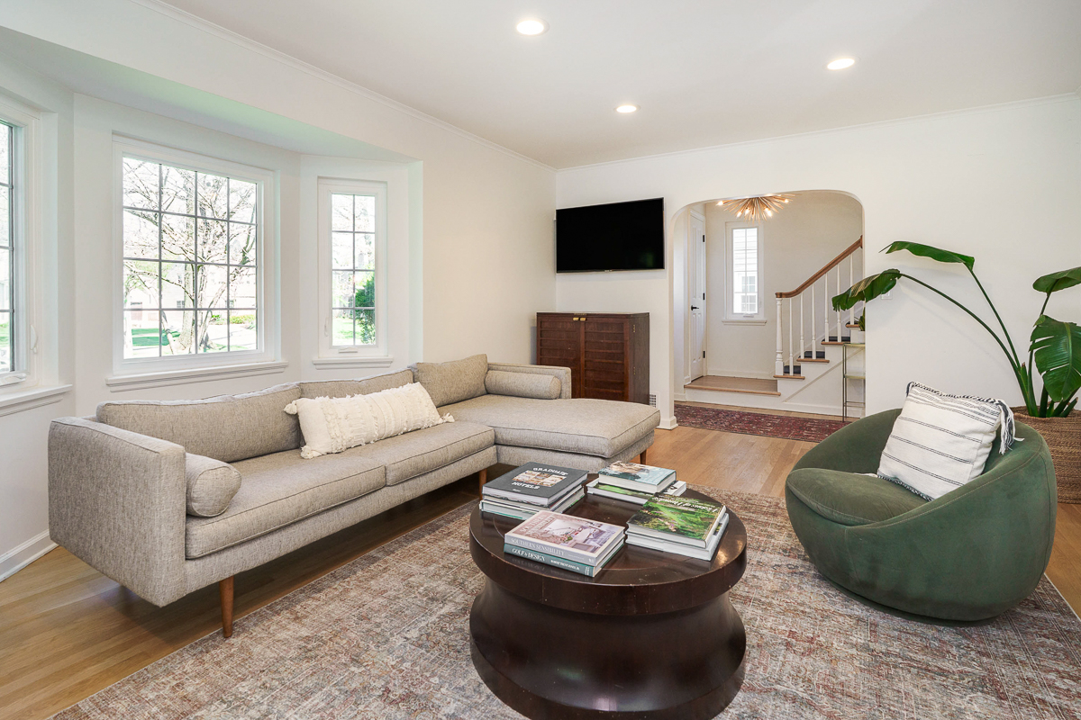 2737 Sherwood Ave-24