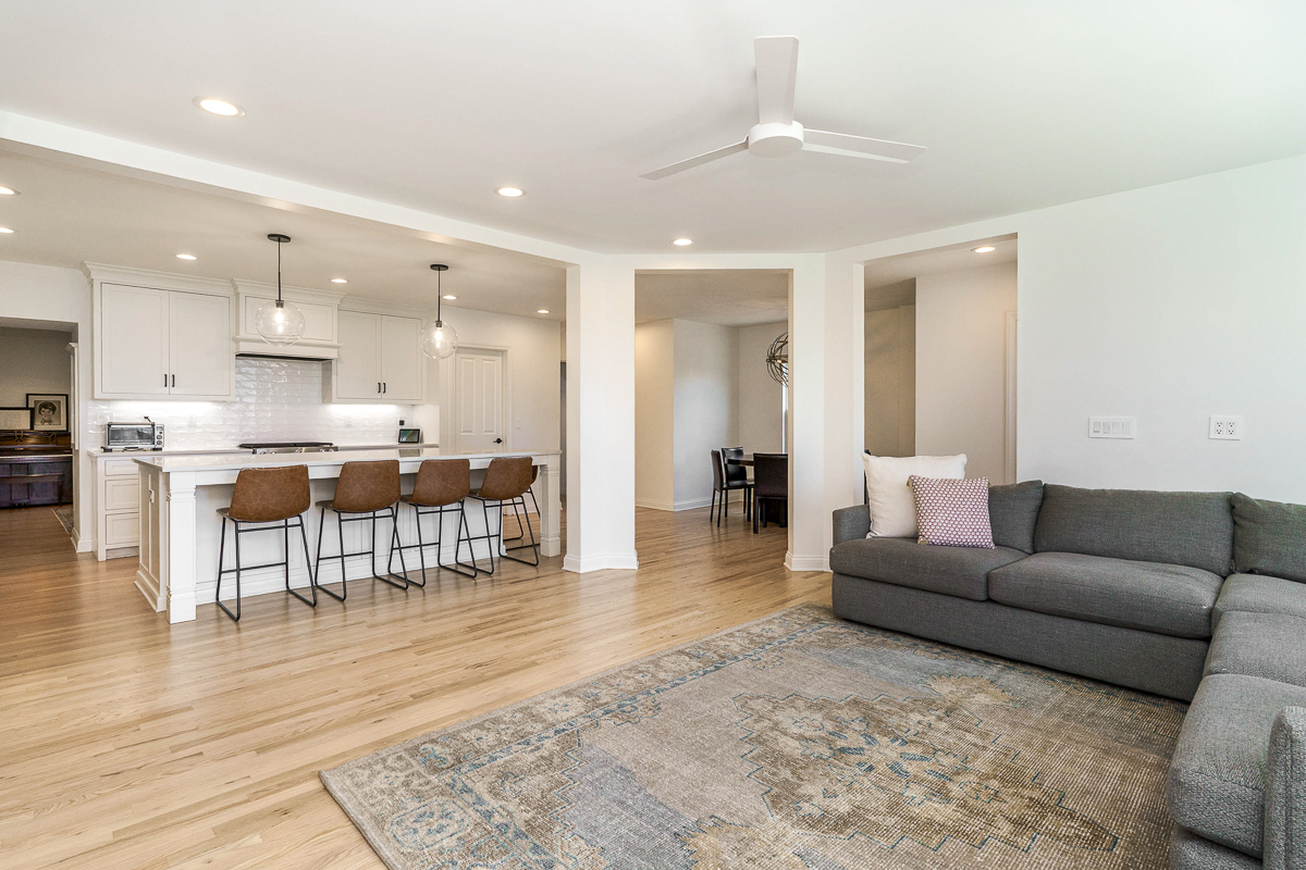 2737 Sherwood Ave-33