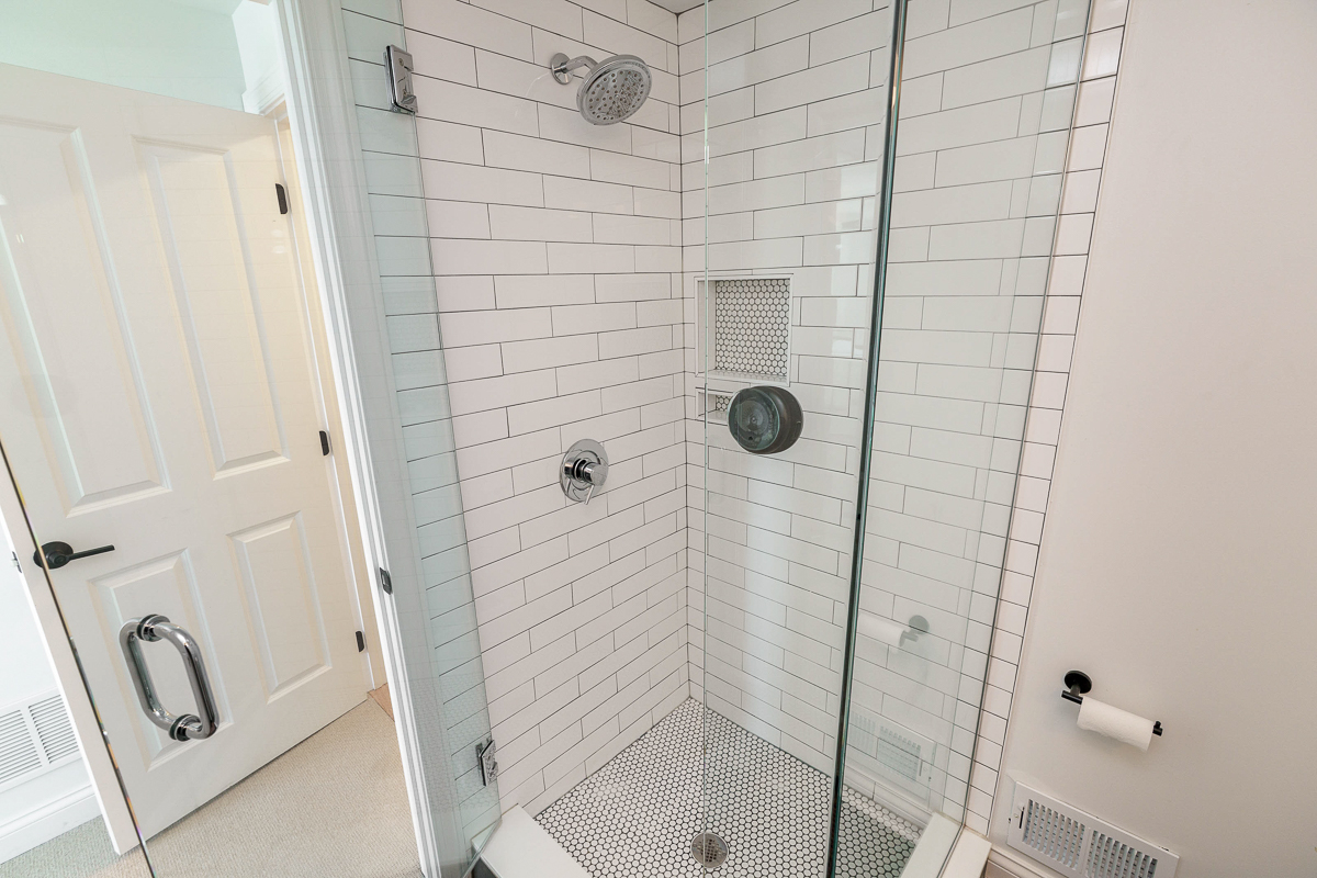 2737 Sherwood Ave-59