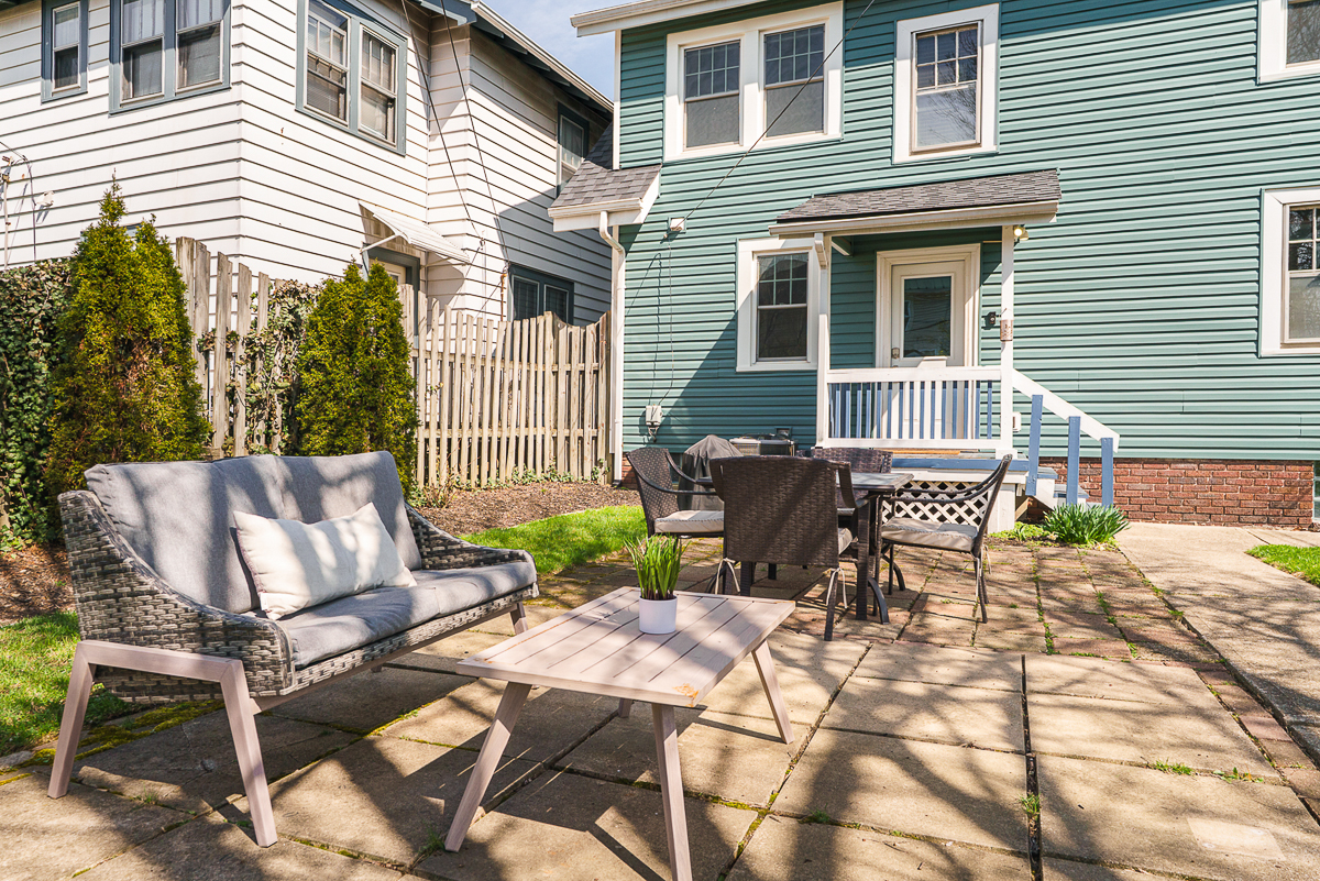 2771 Indianola Ave-10