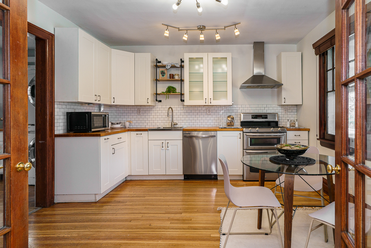 2771 Indianola Ave-23