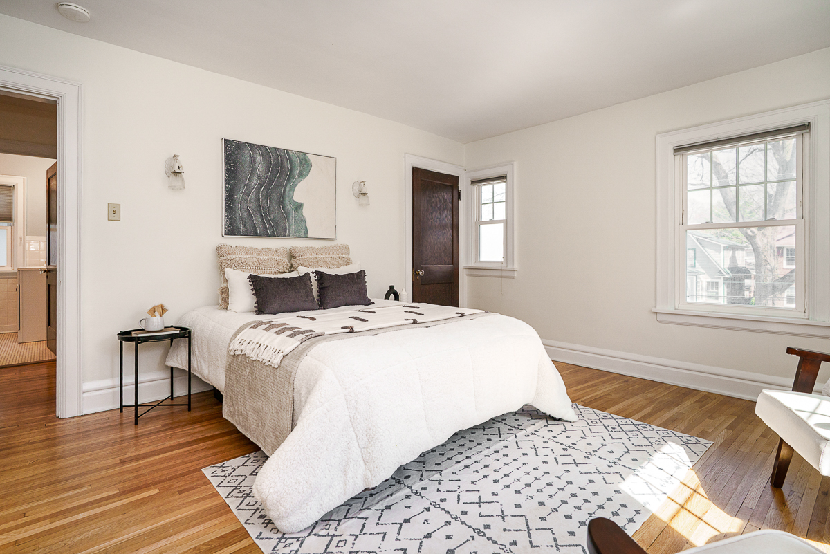 2771 Indianola Ave-36