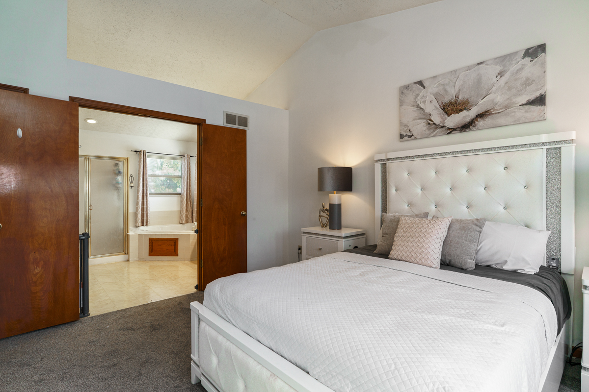 2772 Quailview Ln-35