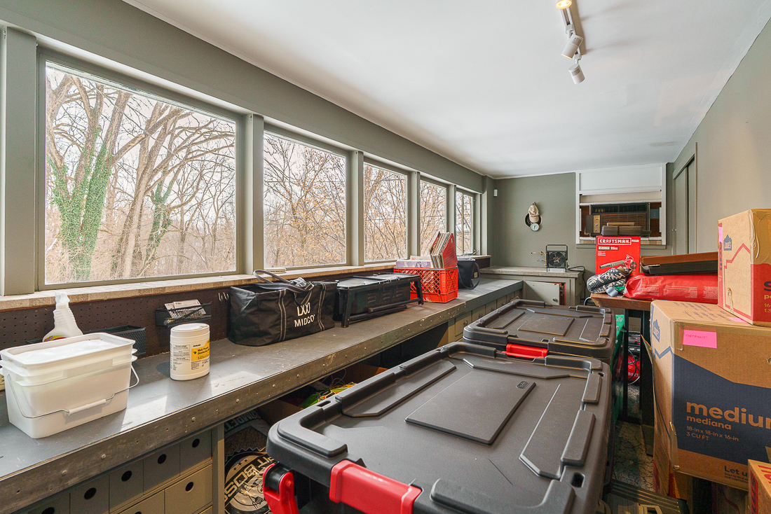 2837 Canterbury Ln-11