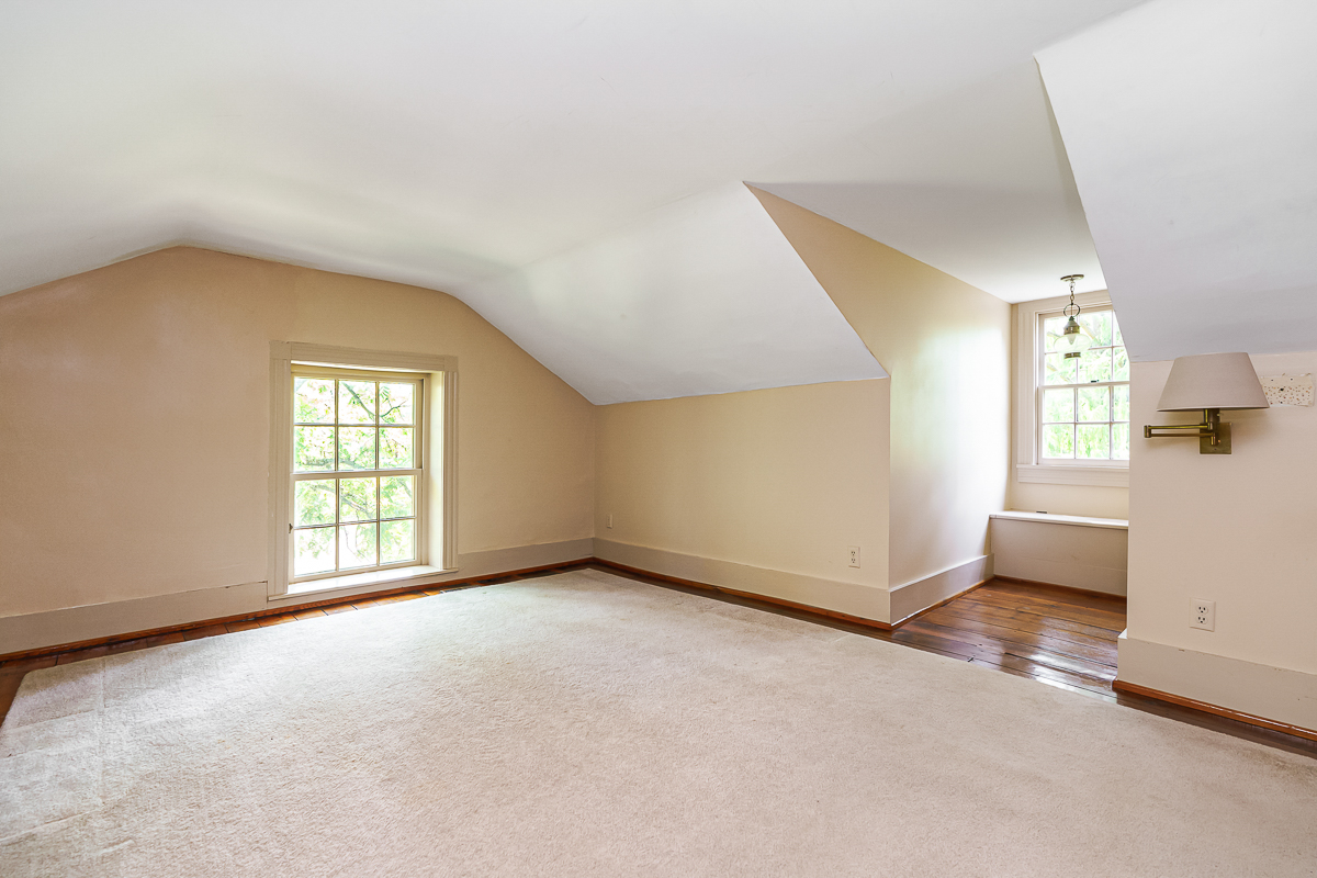 2865 Leitnaker Rd-72