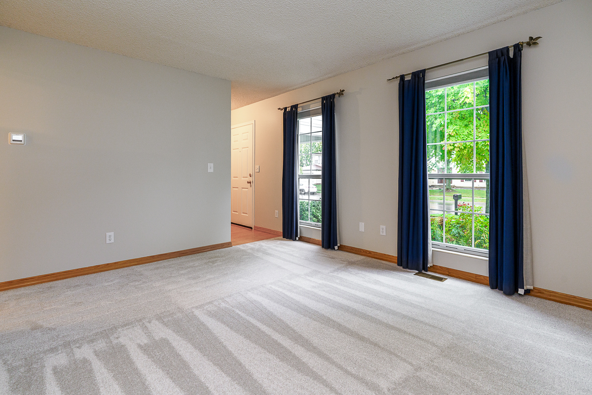 2967 Castlebrook Ave-12