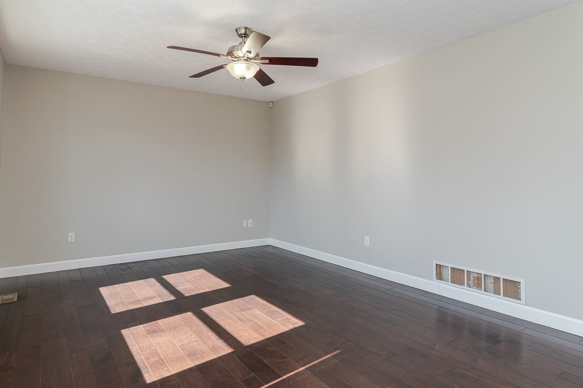 299 Sherwood Meadows-13