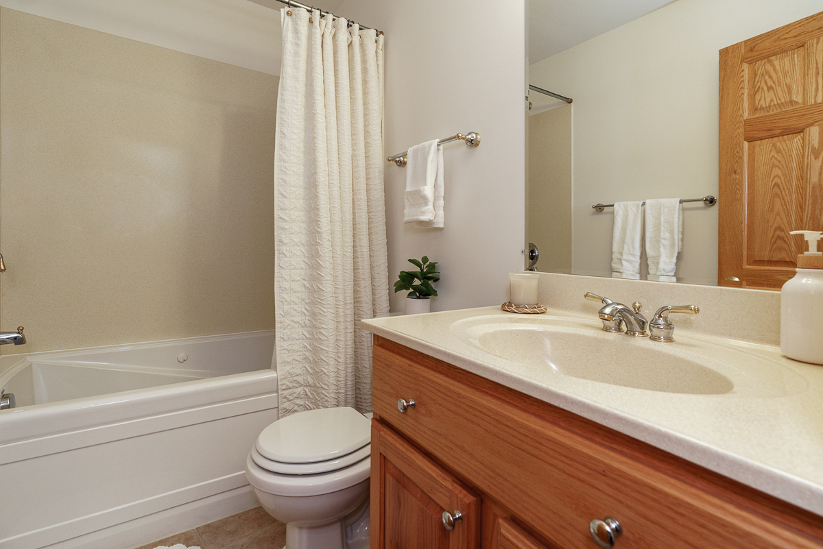 318 E Stanton Ave-28