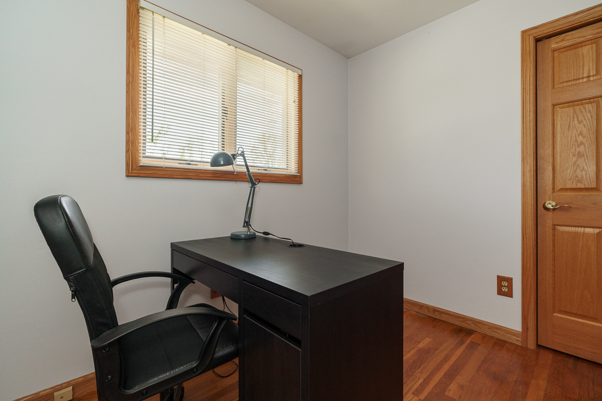 318 E Stanton Ave-31